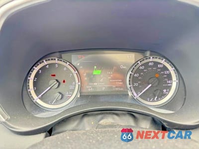 Zdjęcie 8 z 14 samochodu: 2023 TOYOTA HIGHLANDER XLE VIN:5TDKDRBH6PS515550 - miniatura