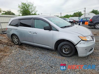 Czwarte zdjęcie samochodu z boku: 2011 HONDA ODYSSEY EXL VIN:5FNRL5H6XBB016845 - miniatura