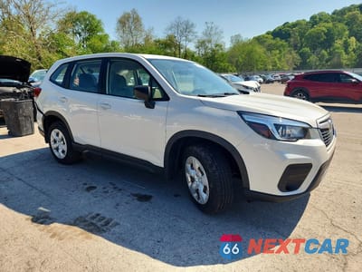 Czwarte zdjęcie samochodu z boku: 2019 SUBARU FORESTER VIN:JF2SKAAC1KH469136 - miniatura