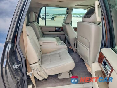 Zdjęcie 10 z 12 samochodu: 2011 LINCOLN NAVIGATOR L VIN:5LMJJ3H5XBEJ06733 - miniatura