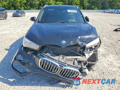 Piąte zdjęcie samochodu w środku: 2017 BMW X1 SDRIVE28I VIN:WBXHU7C39H5H35795 - miniatura
