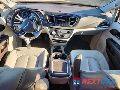 Zdjęcie 8 z 12 samochodu: 2018 CHRYSLER PACIFICA TOURING L PLUS VIN:2C4RC1EG9JR172299 - miniatura