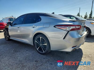 Drugie zdjęcie samochodu z przodu: 2019 TOYOTA CAMRY XSE VIN:4T1B61HK3KU211042 - miniatura
