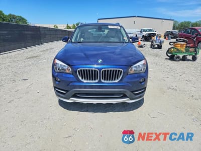 Piąte zdjęcie samochodu w środku: 2015 BMW X1 XDRIVE28I VIN:WBAVL1C52FVY31289 - miniatura