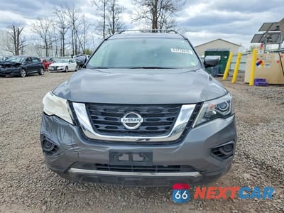 Piąte zdjęcie samochodu w środku: 2019 NISSAN PATHFINDER S VIN:5N1DR2MM9KC628751 - miniatura