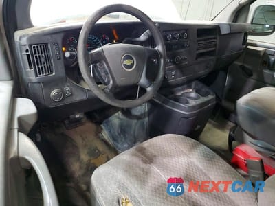 Zdjęcie 8 z 13 samochodu: 2012 CHEVROLET EXPRESS G2500 VIN:1GCWGGCA5C1168329 - miniatura