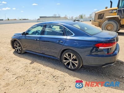 Drugie zdjęcie samochodu z przodu: 2022 VOLKSWAGEN PASSAT SE VIN:1VWSA7A39NC003800 - miniatura