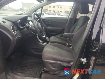 Zdjęcie 7 z 13 samochodu: 2017 CHEVROLET TRAX LS VIN:3GNCJKSBXHL284781 - miniatura