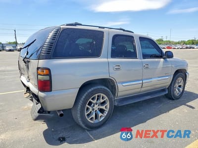 Trzecie zdjęcie samochodu z tyłu: 2004 GMC YUKON VIN:1GKEK13Z34J167618 - miniatura