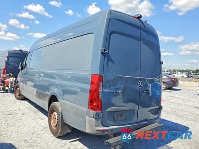 Drugie zdjęcie samochodu z przodu: 2019 MERCEDES BENZ SPRINTER 2500 DELIVERY VAN VIN:WD4PF1CD9KP146690 - miniatura