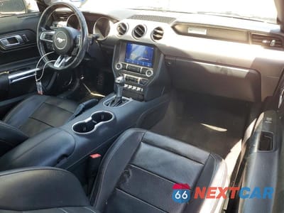 Zdjęcie 11 z 13 samochodu: 2022 FORD MUSTANG VIN:1FATP8UH9N5124114 - miniatura