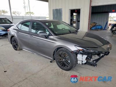 Czwarte zdjęcie samochodu z boku: 2025 TOYOTA CAMRY SE VIN:4T1DAACK7SU504473 - miniatura