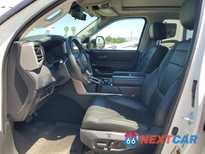 Zdjęcie 7 z 12 samochodu: 2022 TOYOTA TUNDRA CREWMAX LIMITED VIN:5TFJA5BC3NX001048 - miniatura