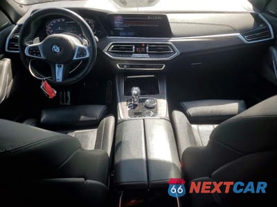 Zdjęcie 8 z 13 samochodu: 2020 BMW X5 M50I VIN:5UXJU4C02L9C22634 - miniatura