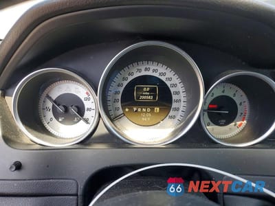 Zdjęcie 9 z 12 samochodu: 2012 MERCEDES-BENZ C 250 VIN:WDDGF4HB3CR214559 - miniatura