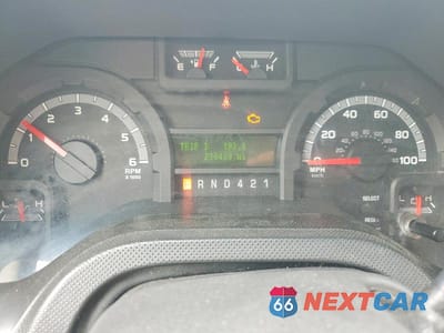 Zdjęcie 9 z 13 samochodu: 2018 FORD ECONOLINE E350 SUPER DUTY CUTAWAY VAN VIN:1FDWE3FS6JDC19461 - miniatura