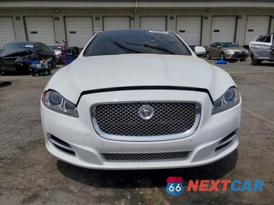 Piąte zdjęcie samochodu w środku: 2013 JAGUAR XJL PORTFOLIO VIN:SAJWA2G10DLV53383 - miniatura