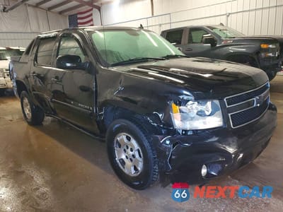Czwarte zdjęcie samochodu z boku: 2007 CHEVROLET AVALANCHE K1500 VIN:3GNFK12327G136323 - miniatura