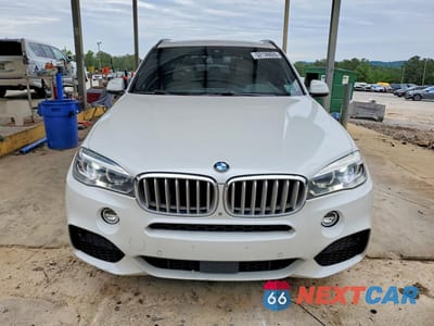 Piąte zdjęcie samochodu w środku: 2017 BMW X5 XDRIVE50I VIN:5UXKR6C5XH0J84317 - miniatura