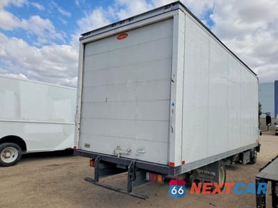 Trzecie zdjęcie samochodu z tyłu: 2024 ISUZU NPR XD VIN:JALC4W162R7016078 - miniatura