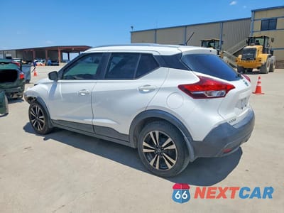 Drugie zdjęcie samochodu z przodu: 2019 NISSAN KICKS SV VIN:3N1CP5CU6KL563020 - miniatura