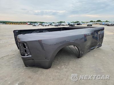 Trzecie zdjęcie samochodu z tyłu: 2022 RAM 5500 - PARTS VIN:3C7WRNFL6NG115075 - miniatura