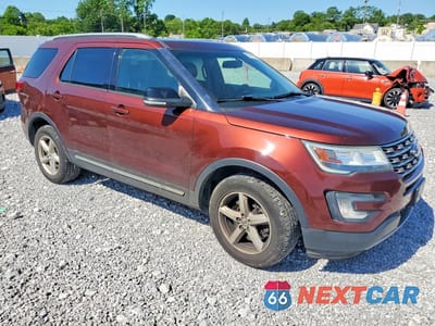 Czwarte zdjęcie samochodu z boku: 2016 FORD EXPLORER XLT VIN:1FM5K8DH8GGC02645 - miniatura
