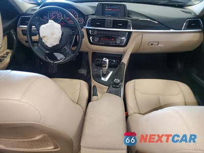 Zdjęcie 8 z 12 samochodu: 2018 BMW 320 XI VIN:WBA8A3C59JA487068 - miniatura