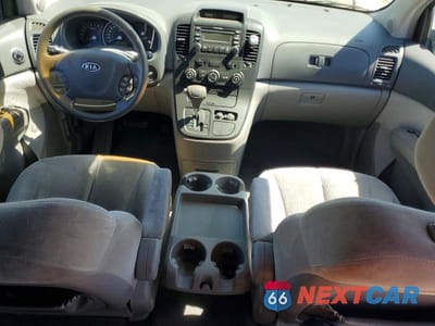 Zdjęcie 8 z 13 samochodu: 2007 KIA SEDONA BASE VIN:KNDMB233676116923 - miniatura