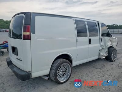 Trzecie zdjęcie samochodu z tyłu: 2003 CHEVROLET EXPRESS G1500 VIN:1GCFG15X731208053 - miniatura