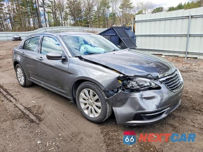 Czwarte zdjęcie samochodu z boku: 2012 CHRYSLER 200 TOURING VIN:1C3CCBBG1CN270831 - miniatura