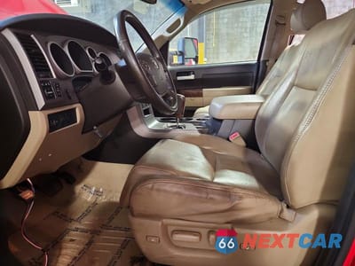 Zdjęcie 7 z 12 samochodu: 2011 TOYOTA TUNDRA DOUBLE CAB LIMITED VIN:5TFBY5F17BX208692 - miniatura