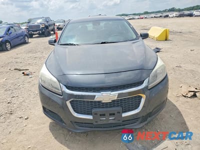 Piąte zdjęcie samochodu w środku: 2014 CHEVROLET MALIBU LS VIN:1G11B5SL6EF207928 - miniatura