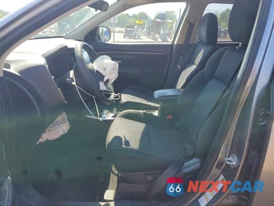 Zdjęcie 7 z 14 samochodu: 2019 MITSUBISHI OUTLANDER ES VIN:JA4AD2A32KZ047617 - miniatura