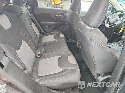 Zdjęcie 10 z 12 samochodu: 2014 JEEP CHEROKEE LATITUDE VIN:1C4PJMCB6EW220148 - miniatura