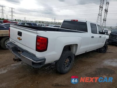 Trzecie zdjęcie samochodu z tyłu: 2018 CHEVROLET SILVERADO C2500 HEAVY DUTY VIN:1GC1CUEGXJF249106 - miniatura