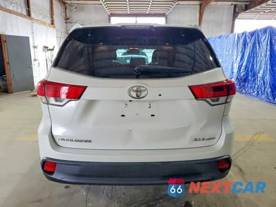 Zdjęcie 6 z 13 samochodu: 2019 TOYOTA HIGHLANDER XLE VIN:5TDJZRFHXKS600259 - miniatura