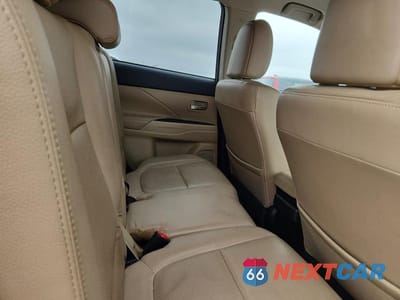 Zdjęcie 11 z 13 samochodu: 2016 MITSUBISHI OUTLANDER SE VIN:JA4AD3A30GZ025600 - miniatura