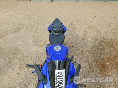 Piąte zdjęcie samochodu w środku: 2025 YAMAHA YFZ320 A VIN:MH3RH25E9SK001124 - miniatura
