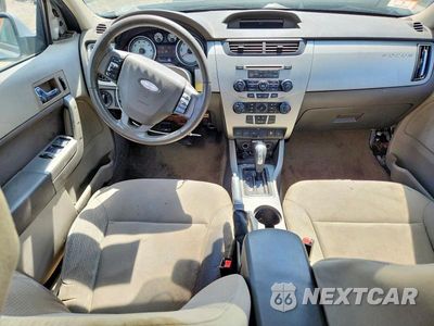 Zdjęcie 8 z 12 samochodu: 2008 FORD FOCUS SE VIN:1FAHP35N98W134573 - miniatura