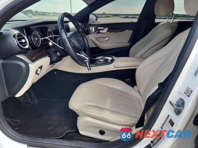 Zdjęcie 7 z 12 samochodu: 2017 MERCEDES-BENZ E 300 VIN:WDDZF4JB9HA243055 - miniatura