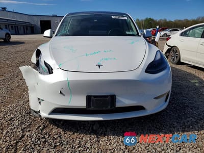 Piąte zdjęcie samochodu w środku: 2023 TESLA MODEL Y VIN:7SAYGDEE3PF700829 - miniatura