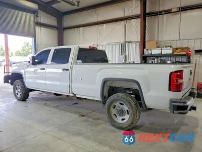 Drugie zdjęcie samochodu z przodu: 2019 GMC SIERRA K2500 HEAVY DUTY VIN:1GT12NEY2KF111711 - miniatura