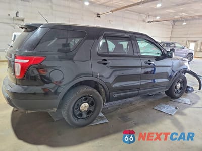 Trzecie zdjęcie samochodu z tyłu: 2018 FORD EXPLORER POLICE INTERCEPTOR VIN:1FM5K8AR4JGA83870 - miniatura