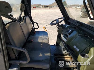 Piąte zdjęcie samochodu w środku: 2014 POLARIS RANGER UTILITY VEHICLE VIN:4XATH76A8E2304775 - miniatura