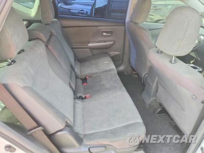 Zdjęcie 10 z 12 samochodu: 2012 TOYOTA PRIUS V THREE VIN:JTDZN3EU2C3136462 - miniatura
