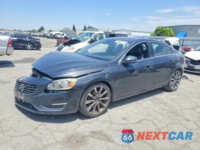 2015 VOLVO S60 PREMIER YV140MFK8F2357046 - główne zdjęcie licytacji z USA - miniatura