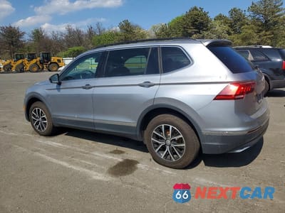 Drugie zdjęcie samochodu z przodu: 2021 VOLKSWAGEN TIGUAN SE VIN:3VV2B7AX7MM014117 - miniatura