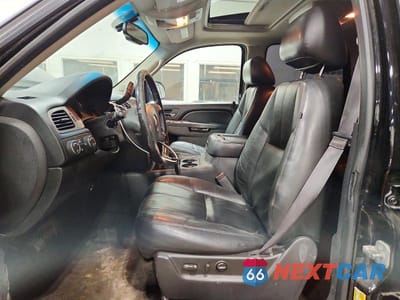 Zdjęcie 7 z 13 samochodu: 2013 GMC YUKON SLT VIN:1GKS2CE00DR175433 - miniatura