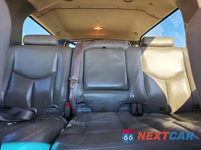 Zdjęcie 10 z 13 samochodu: 2004 CHEVROLET SUBURBAN K1500 VIN:1GNFK16T54J106978 - miniatura